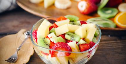 Salade de fraises, ananas et piment