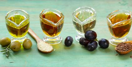 Les oméga-3 contenus dans les huiles donnent naissance à des prostaglandines anti-inflammatoires.