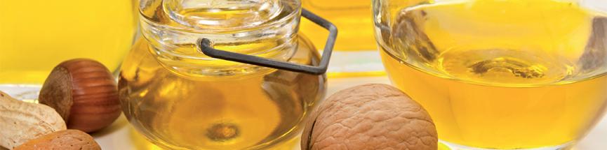 les huiles de noix et de noisettes riches en oméga-3 et oméga-9