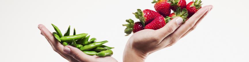 Edame et fraises : deux bonnes sources de stérols végétaux.