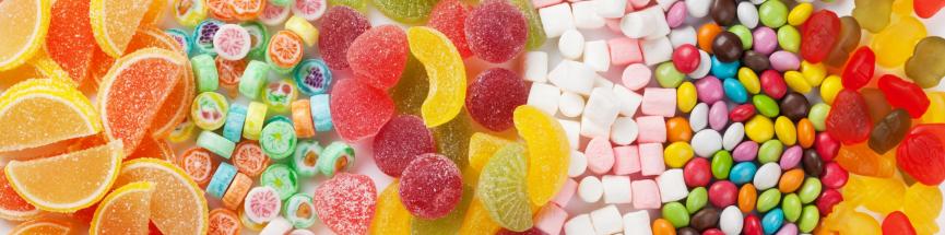 Le sucre raffiné comme celui que l'on trouve dans les bonbons est à limiter