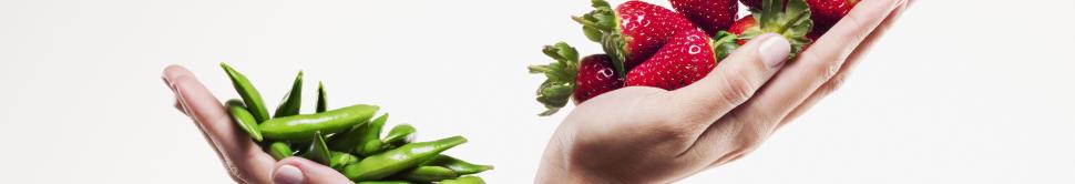Edame et fraises : deux bonnes sources de stérols végétaux.