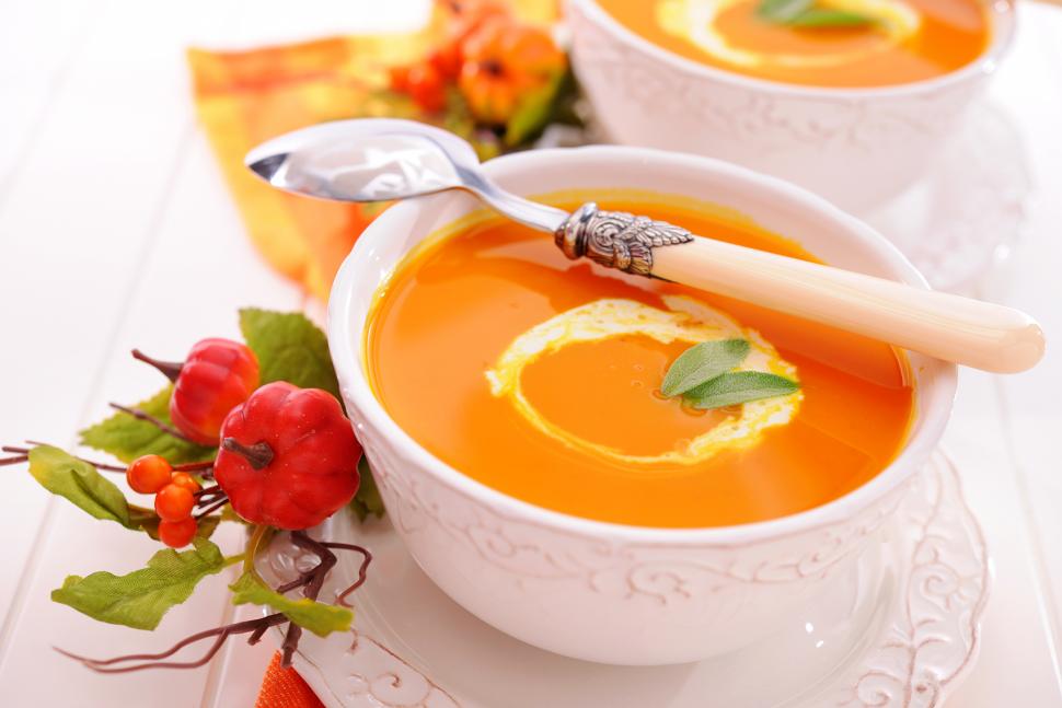 Crème de courge butternut parfumée à la mandarine