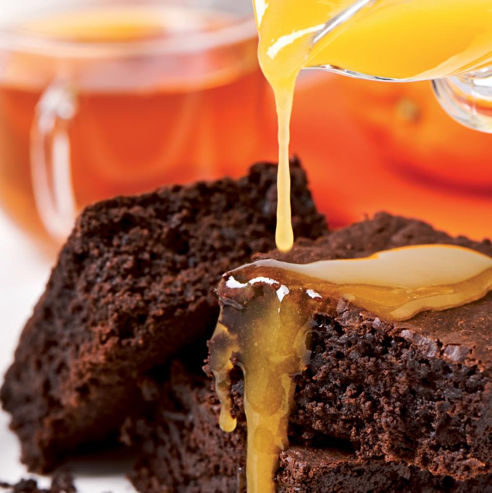 Gâteau amande-chocolat sauce orange