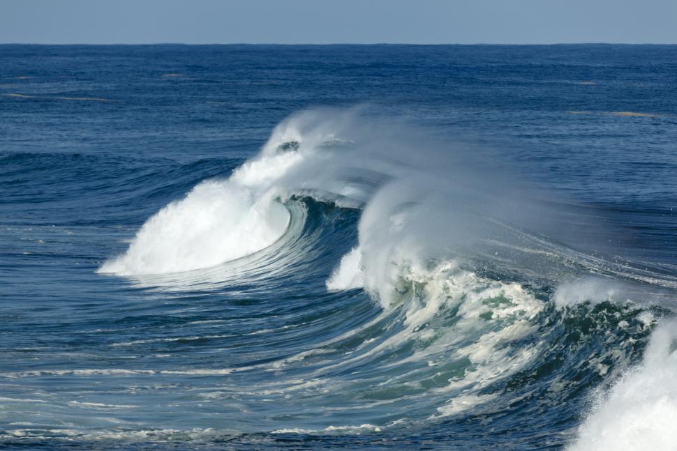 Vague sur l’océan, source de minéraux et d’oligoéléments